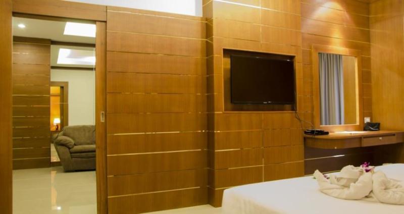 Shanaya & Hotell 4*