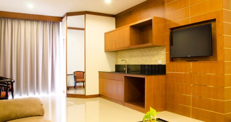 Shanaya & Hotell 4*