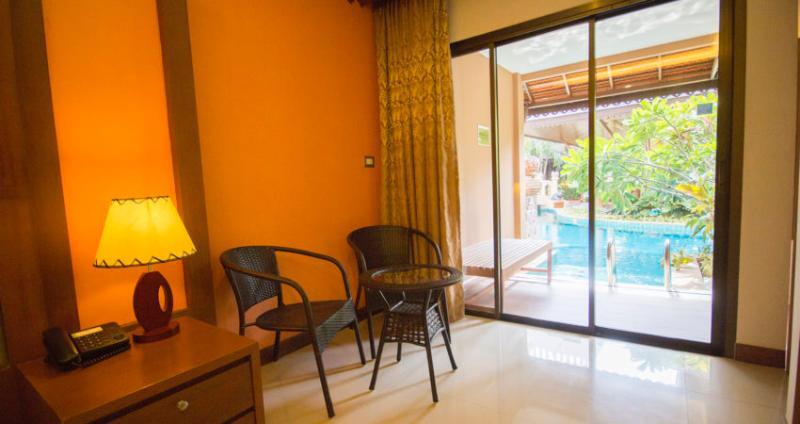 Hotell Shanaya & Phuket